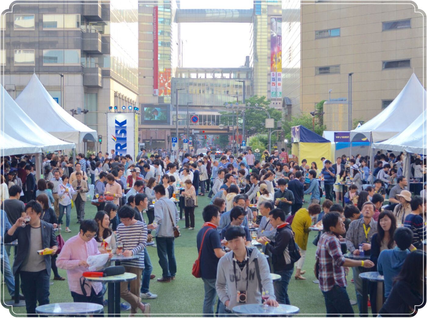 福岡 福岡市役所西側ふれあい広場